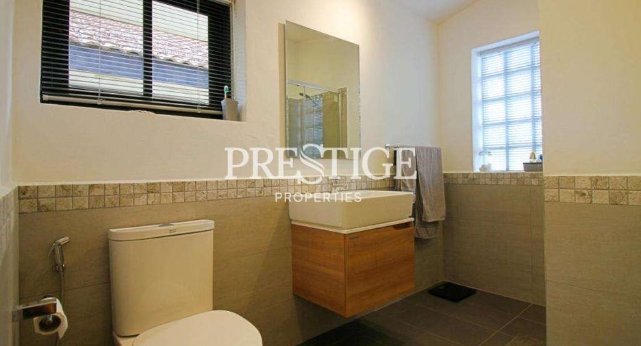 For rent 4 bedrooms house in Bang Lamung, Chonburi