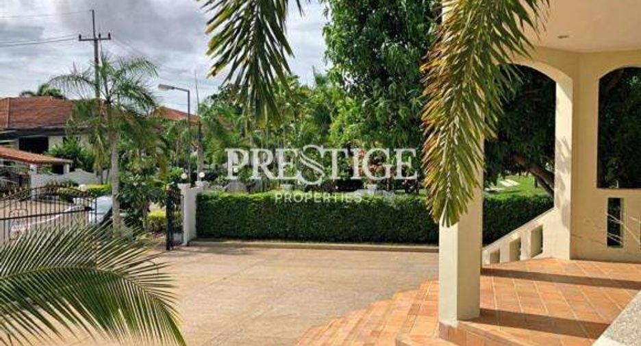 For rent 4 bedrooms house in Bang Lamung, Chonburi