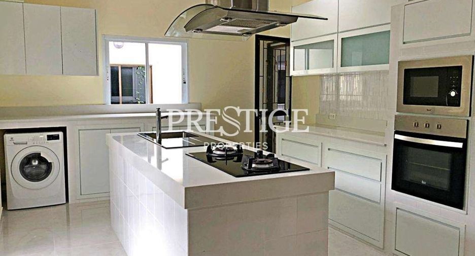 For rent 3 bedrooms house in Bang Lamung, Chonburi