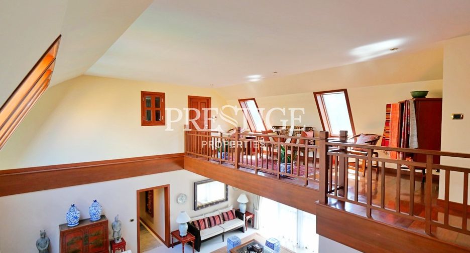 Haus zur Miete mit 4 Zimmer in Bang Lamung, Chonburi