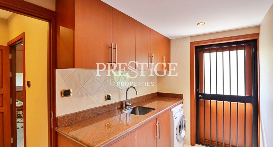 Haus zur Miete mit 4 Zimmer in Bang Lamung, Chonburi