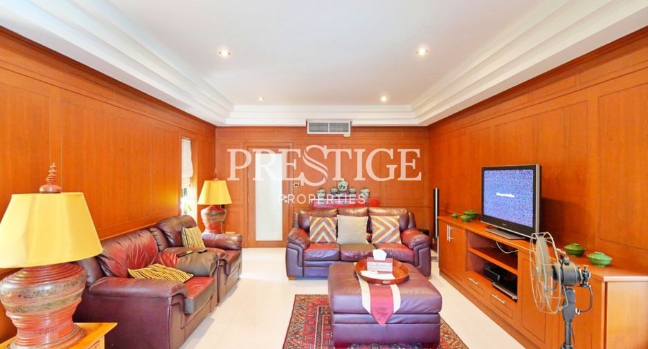Haus zur Miete mit 4 Zimmer in Bang Lamung, Chonburi