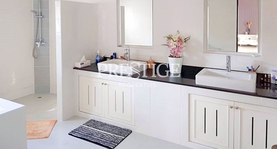 For rent 4 bedrooms house in Bang Lamung, Chonburi