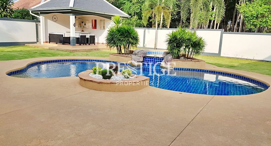 For rent 4 bedrooms house in Bang Lamung, Chonburi