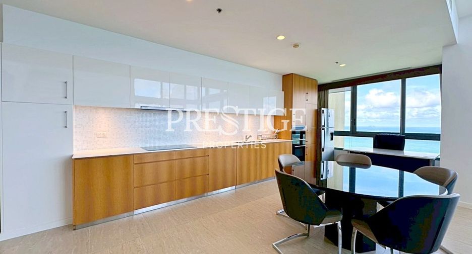 For rent 3 bedrooms condo in Bang Lamung, Chonburi