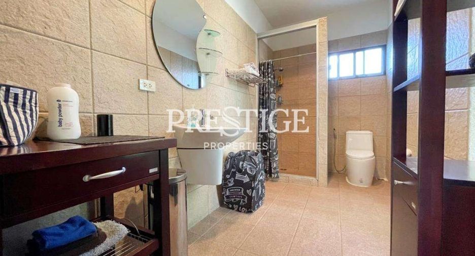 For rent 4 bedrooms house in Bang Lamung, Chonburi