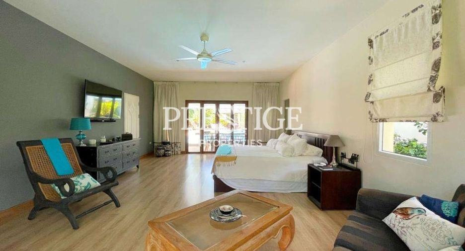 For rent 4 bedrooms house in Bang Lamung, Chonburi