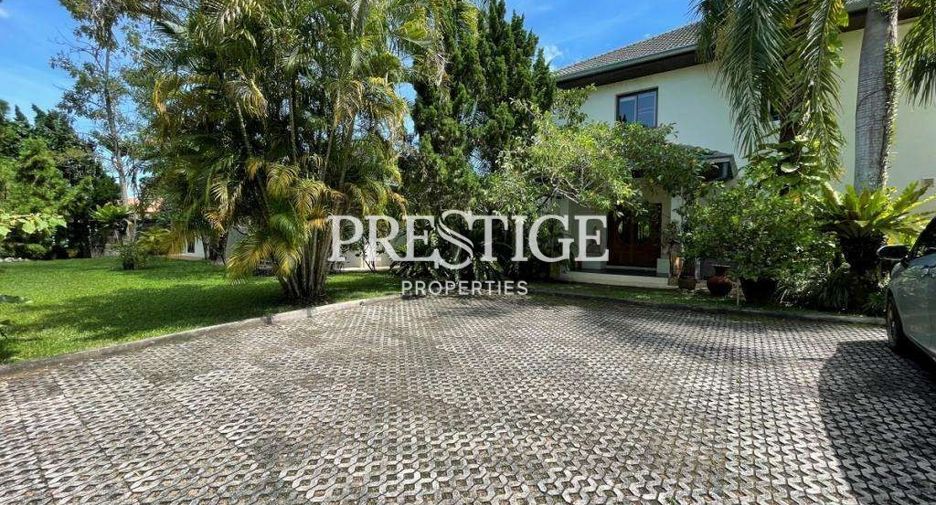 For rent 4 bedrooms house in Bang Lamung, Chonburi