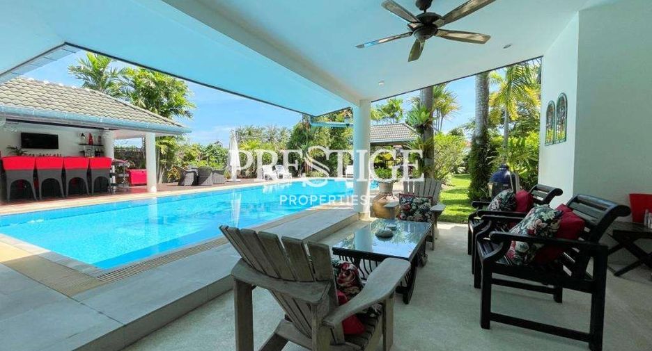 For rent 4 bedrooms house in Bang Lamung, Chonburi