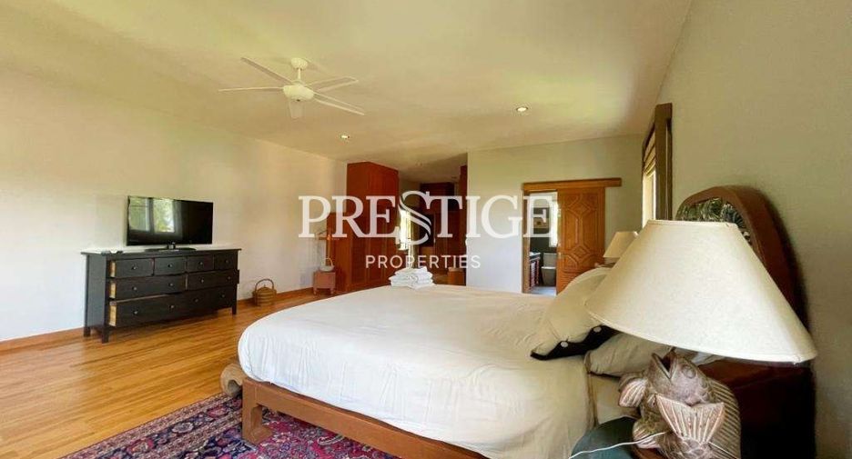 For rent 4 bedrooms house in Bang Lamung, Chonburi