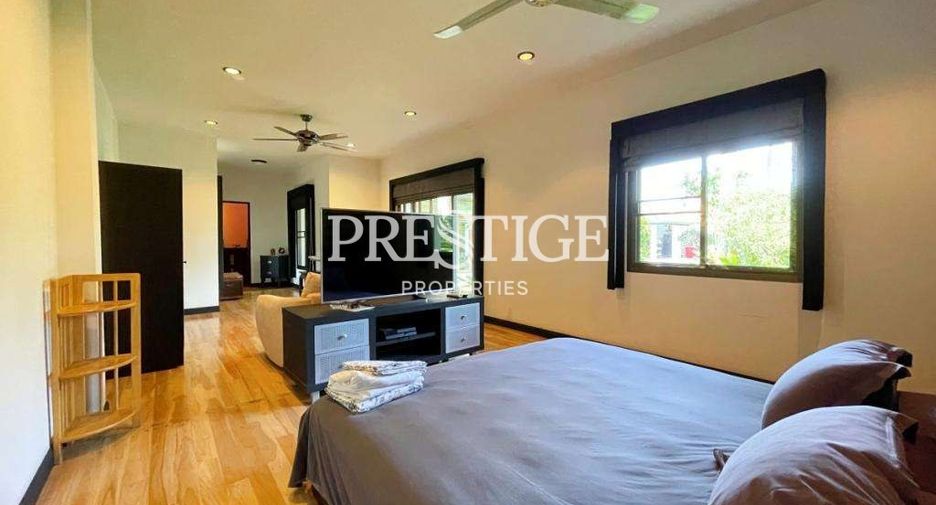 For rent 4 bedrooms house in Bang Lamung, Chonburi