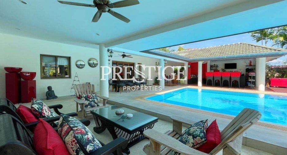 For rent 4 bedrooms house in Bang Lamung, Chonburi