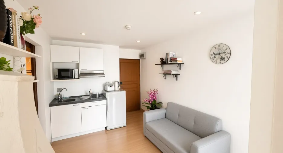 For rent 1 bed condo in Watthana, Bangkok