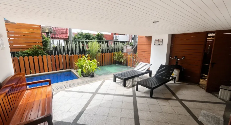 For rent 1 bed condo in Watthana, Bangkok