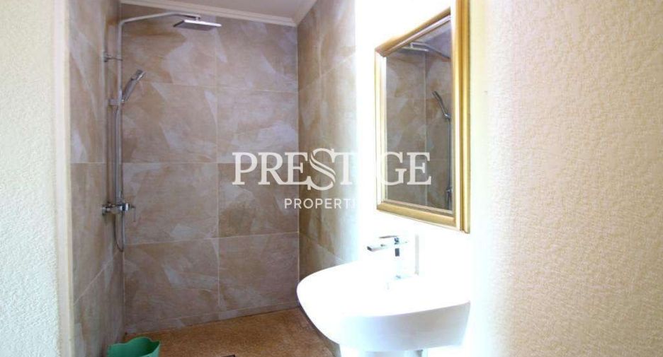 For rent 4 bedrooms house in Bang Lamung, Chonburi