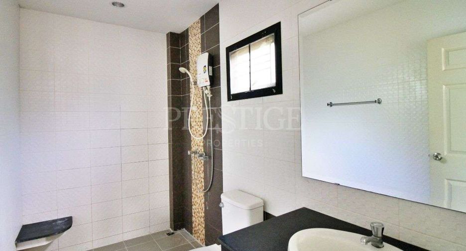 For rent 2 bedrooms house in Bang Lamung, Chonburi
