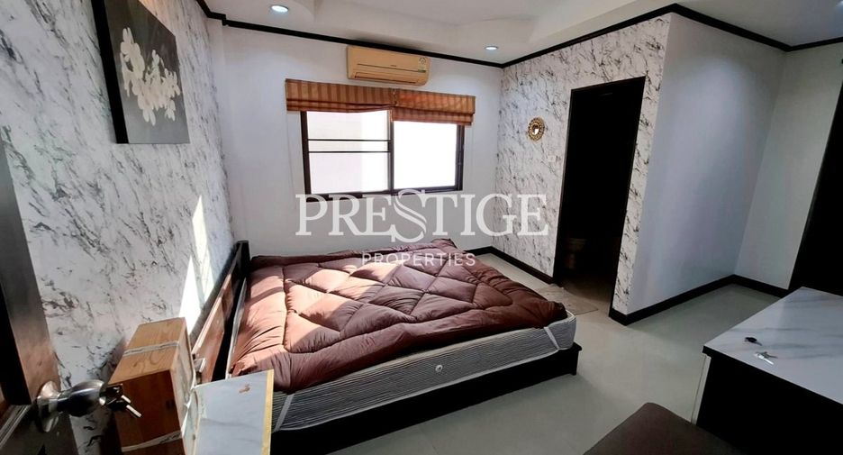 Haus zur Miete mit 4 Zimmer in Bang Lamung, Chonburi