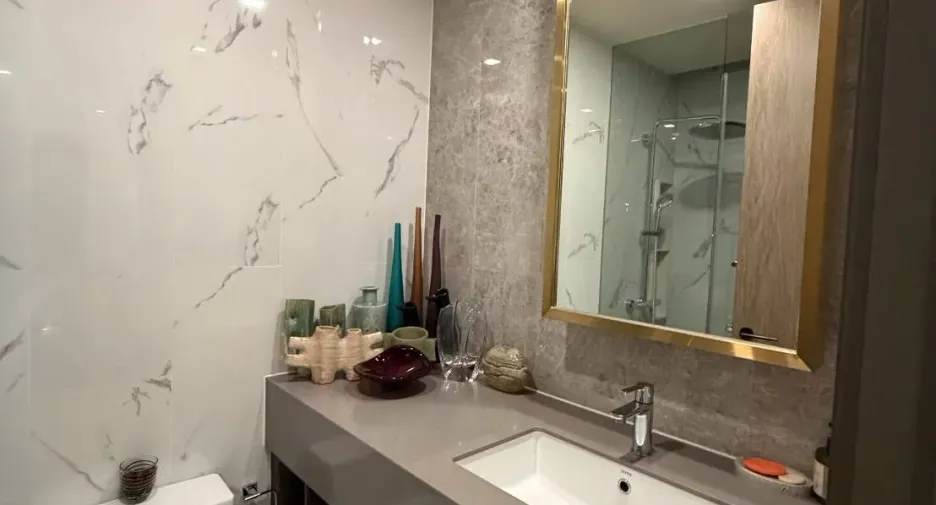 Wohnung zum Kauf mit 3 Zimmer in Khlong Toei, Bangkok