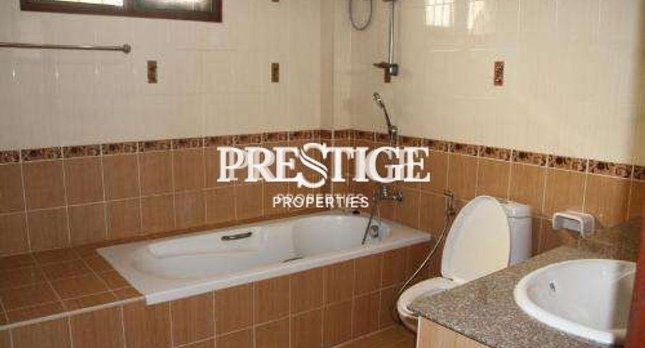 For rent 3 bedrooms house in Bang Lamung, Chonburi