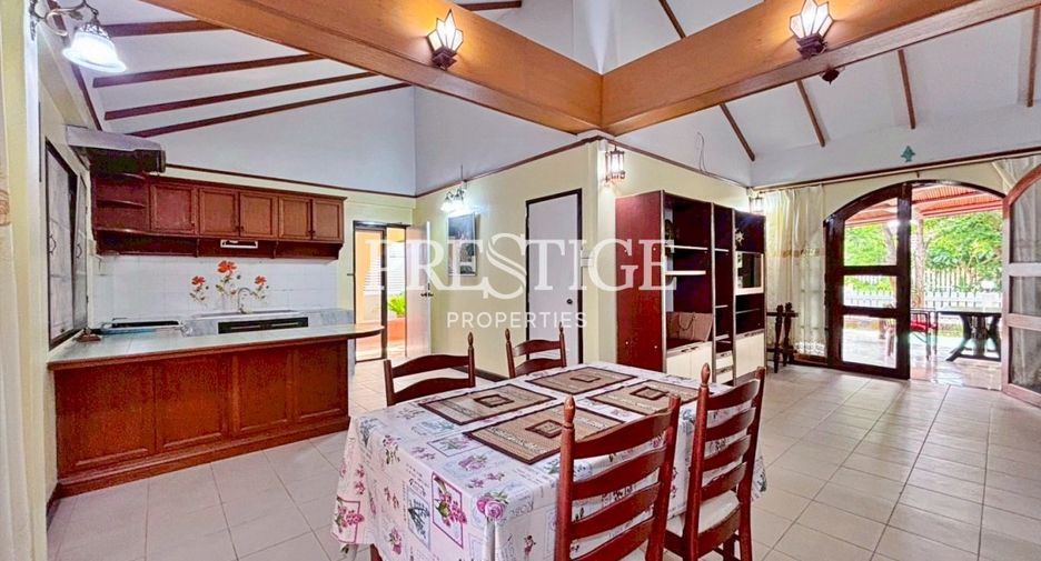 Haus zur Miete mit 5 Zimmer in Bang Lamung, Chonburi
