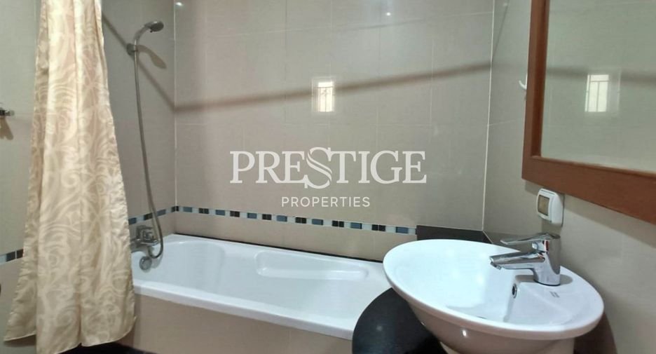 Haus zur Miete mit 3 Zimmer in Bang Lamung, Chonburi