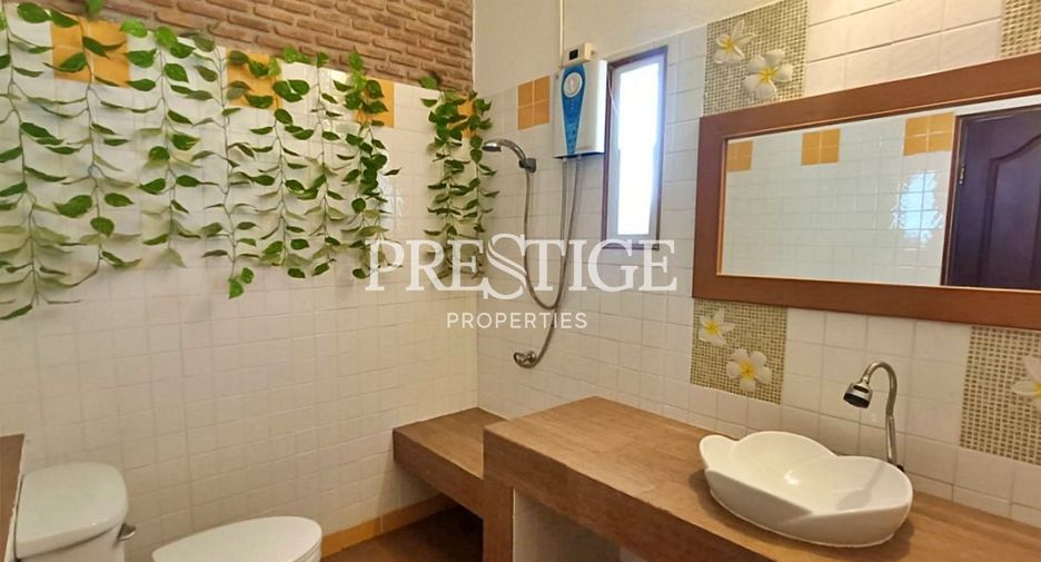 Haus zur Miete mit 3 Zimmer in Bang Lamung, Chonburi