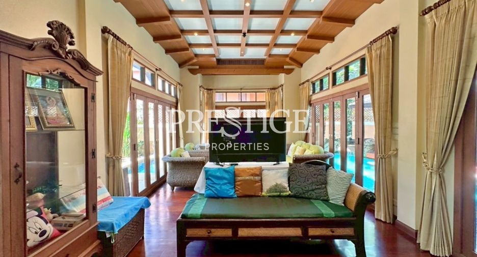 For rent 5 bedrooms house in Jomtien, Pattaya