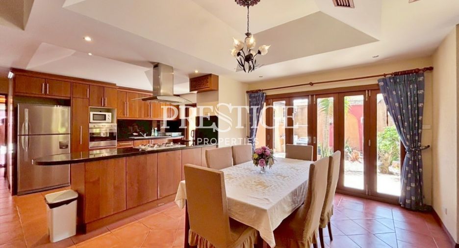 For rent 5 bedrooms house in Jomtien, Pattaya