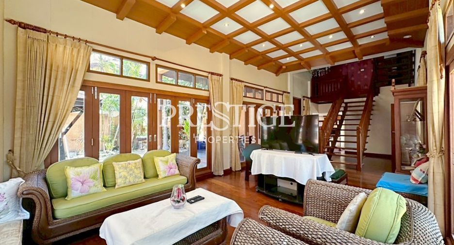 For rent 5 bedrooms house in Jomtien, Pattaya