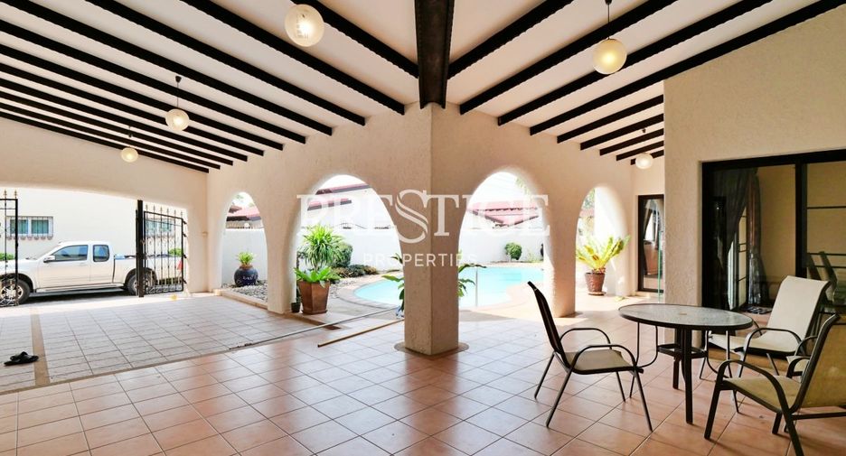 For rent 4 bedrooms house in Bang Lamung, Chonburi