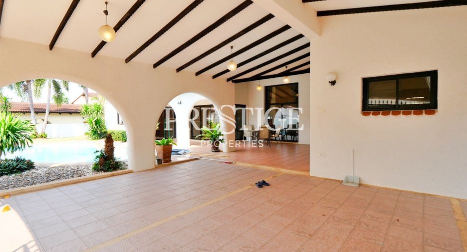For rent 4 bedrooms house in Bang Lamung, Chonburi