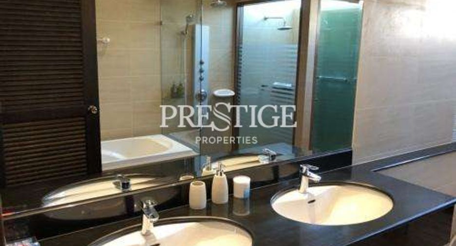 For rent 4 bedrooms house in Bang Lamung, Chonburi