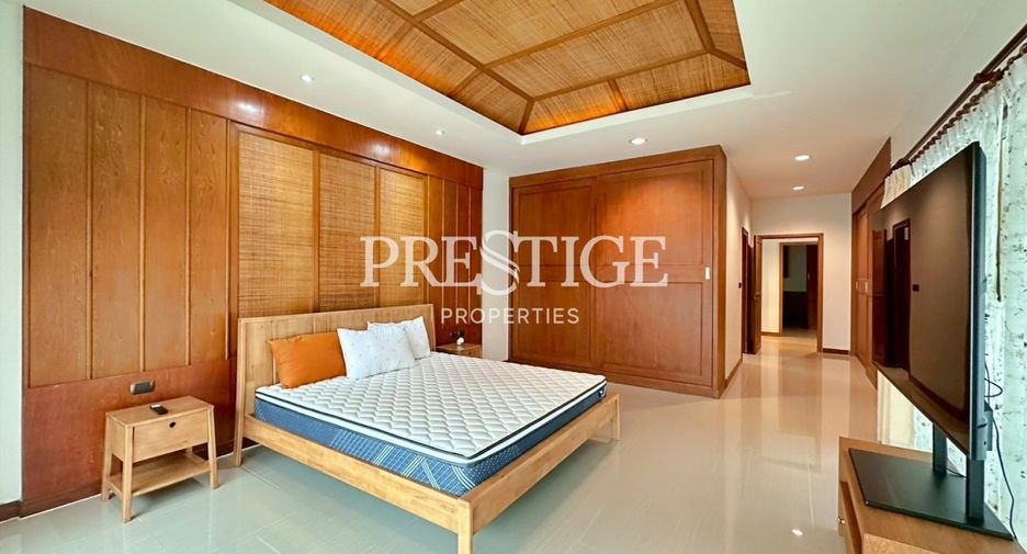 Casa en alquiler de 4 habitaciones en Huay Yai, Pattaya
