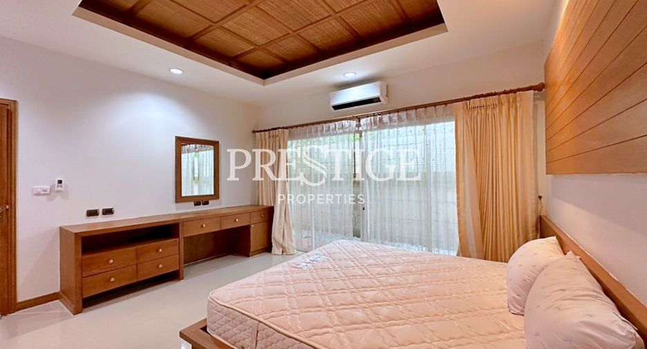 Casa en alquiler de 4 habitaciones en Huay Yai, Pattaya