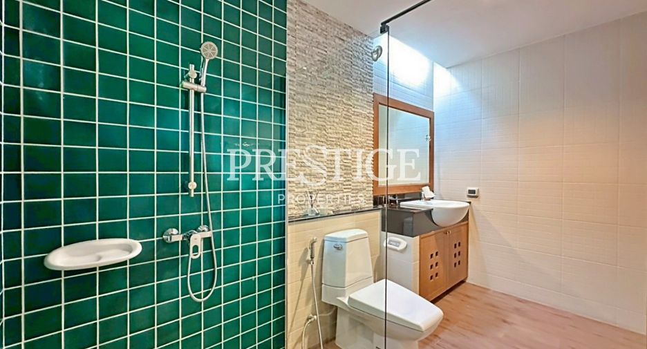Casa en alquiler de 4 habitaciones en Huay Yai, Pattaya