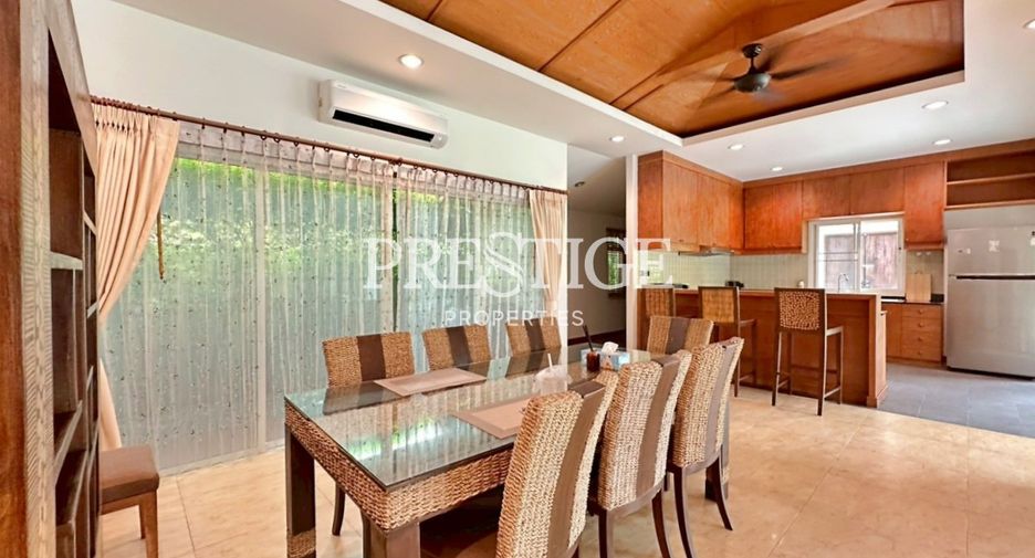 Casa en alquiler de 4 habitaciones en Huay Yai, Pattaya