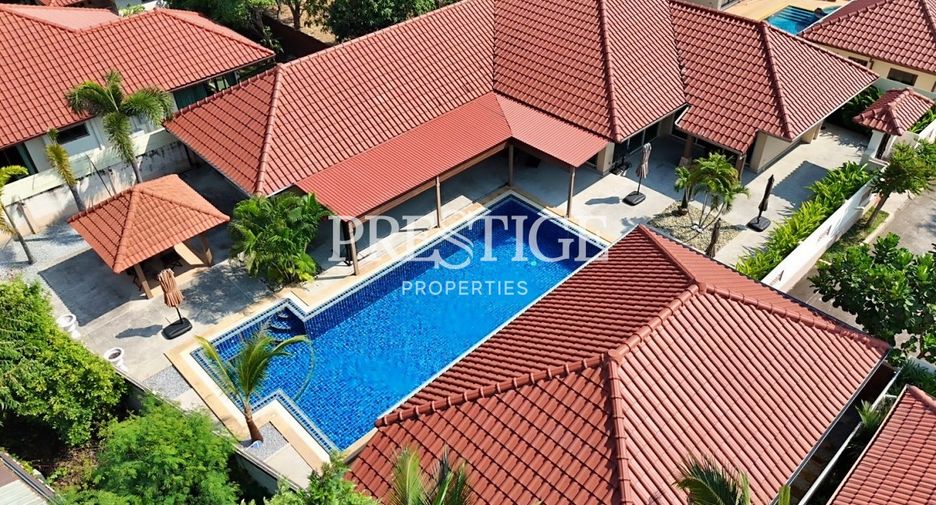 Casa en alquiler de 4 habitaciones en Huay Yai, Pattaya