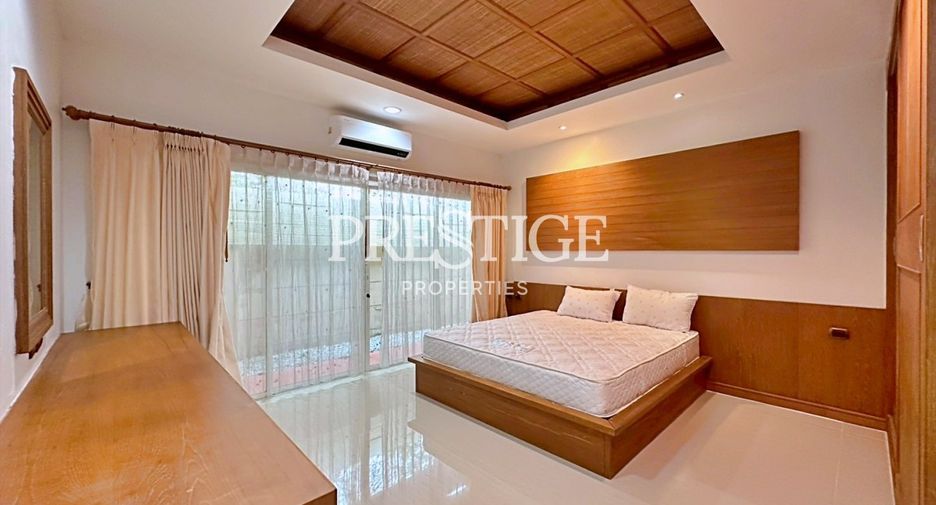 Casa en alquiler de 4 habitaciones en Huay Yai, Pattaya