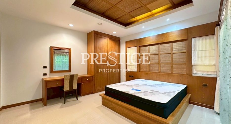 Casa en alquiler de 4 habitaciones en Huay Yai, Pattaya