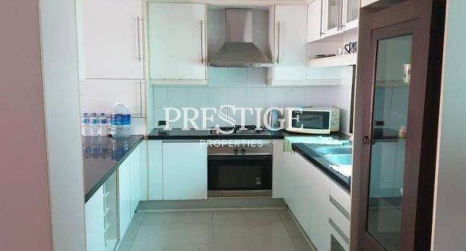 Casa en alquiler de 3 habitaciones en Bang Lamung, Chonburi