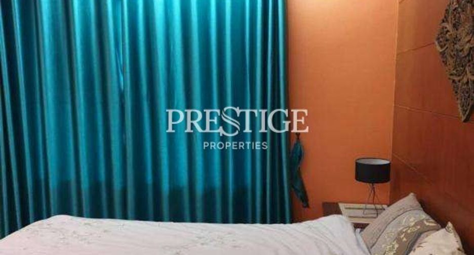 Casa en alquiler de 3 habitaciones en Bang Lamung, Chonburi