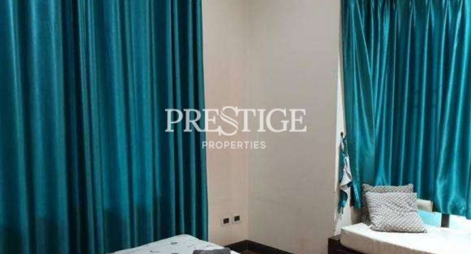 Casa en alquiler de 3 habitaciones en Bang Lamung, Chonburi
