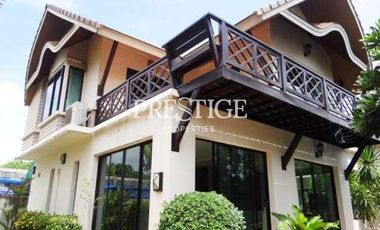 Casa en alquiler de 3 habitaciones en Bang Lamung, Chonburi
