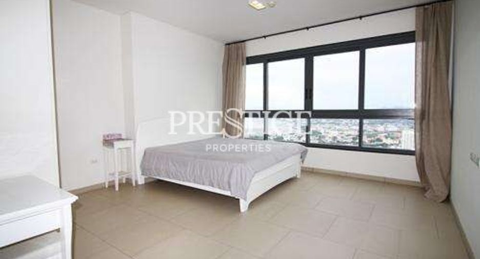 Condo en alquiler de 3 habitaciones en Bang Lamung, Chonburi