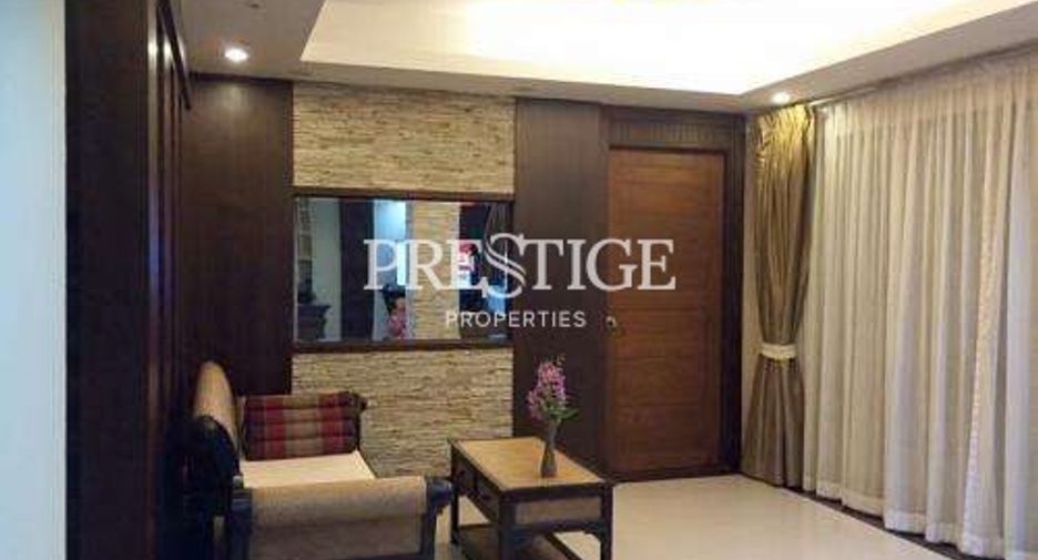 Casa en venta y en alquiler de 4 habitaciones en Bang Lamung, Chonburi
