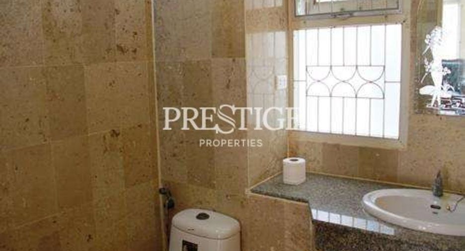 For sale and for rent 4 bedrooms house in Jomtien, Pattaya