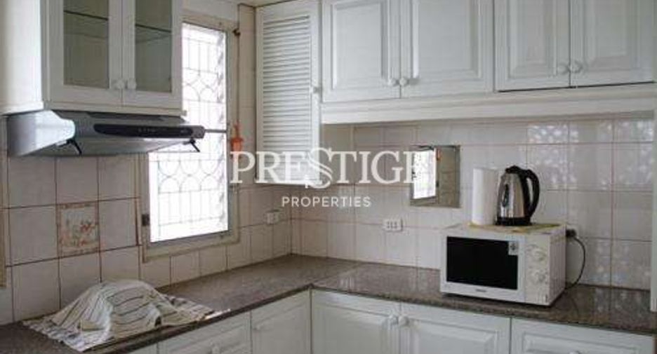For sale and for rent 4 bedrooms house in Jomtien, Pattaya