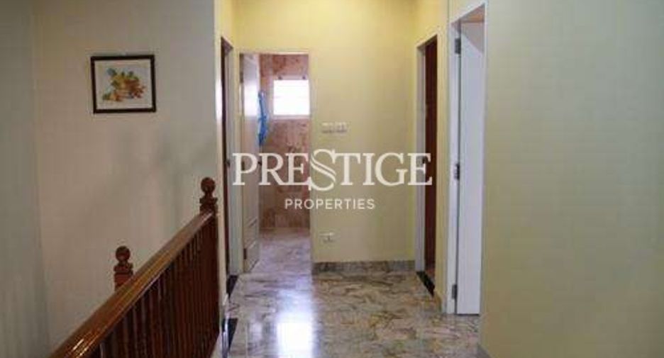 For sale and for rent 4 bedrooms house in Jomtien, Pattaya