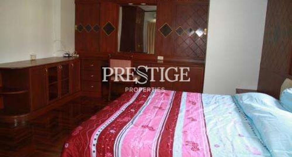 For rent 3 bedrooms house in Jomtien, Pattaya