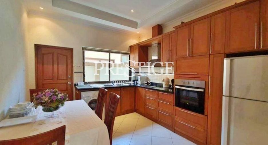 For rent 3 bedrooms house in Jomtien, Pattaya